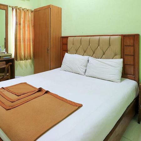 Hotel Prisma Sidoarjo Zewnętrze zdjęcie